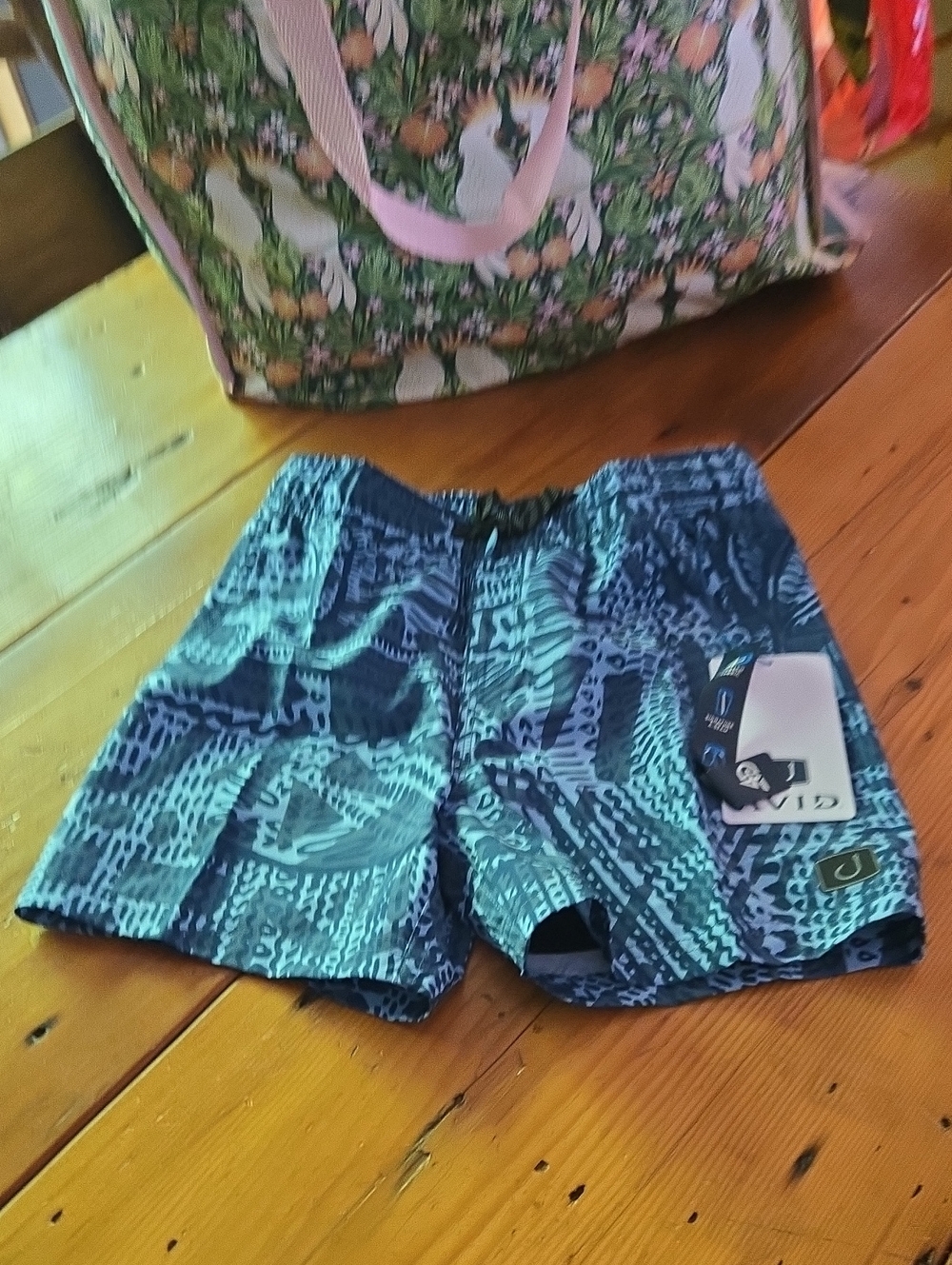 Nwt Avid Sz L Boys' Blue Patterned Swim Trunks